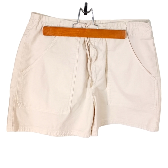 Vince. Womens Shorts, Distress Bleach, Cotton Size Medium Spring Vacation - Picture 1 of 9
